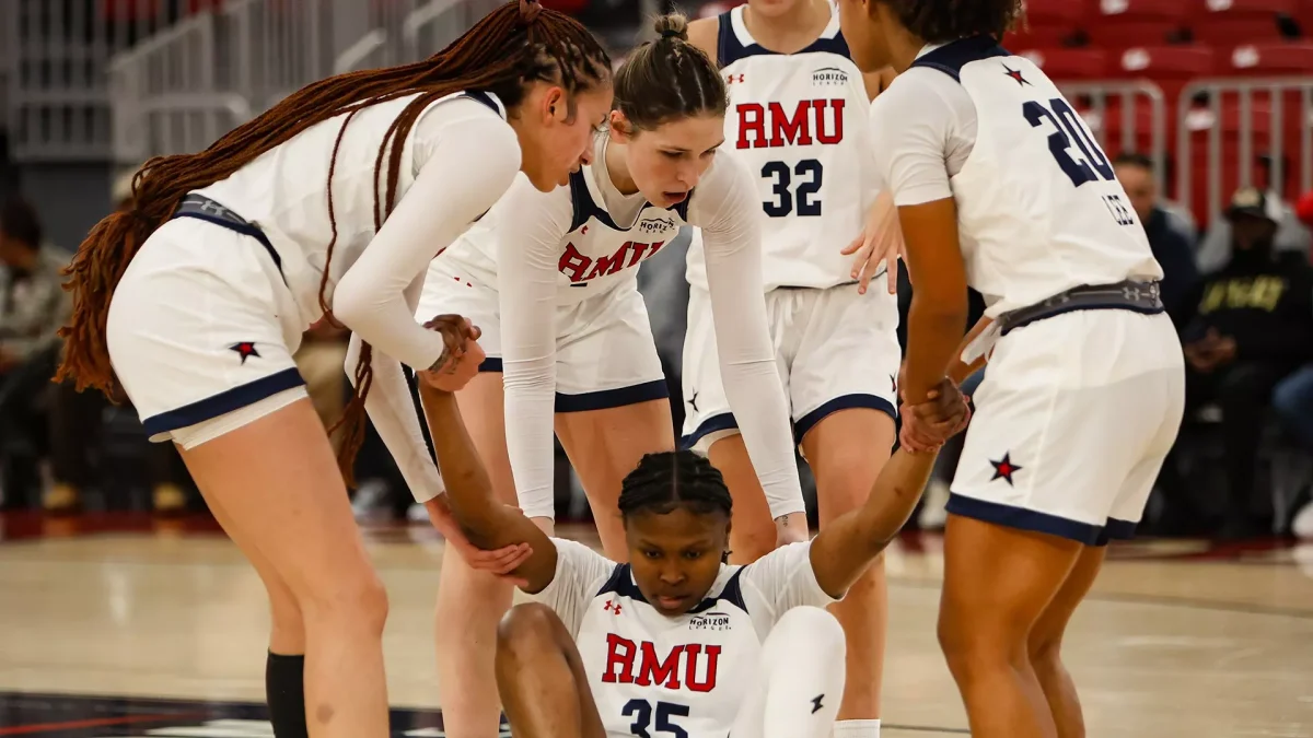 RMU Women's Basketball Hosts Oakland in Conference Play - Robert Morris University Athletics