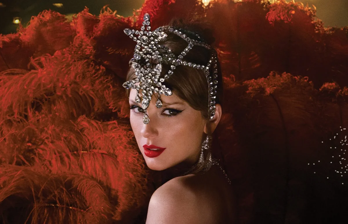 The Life of a Showgirl: She's Found Her Happily Ever After